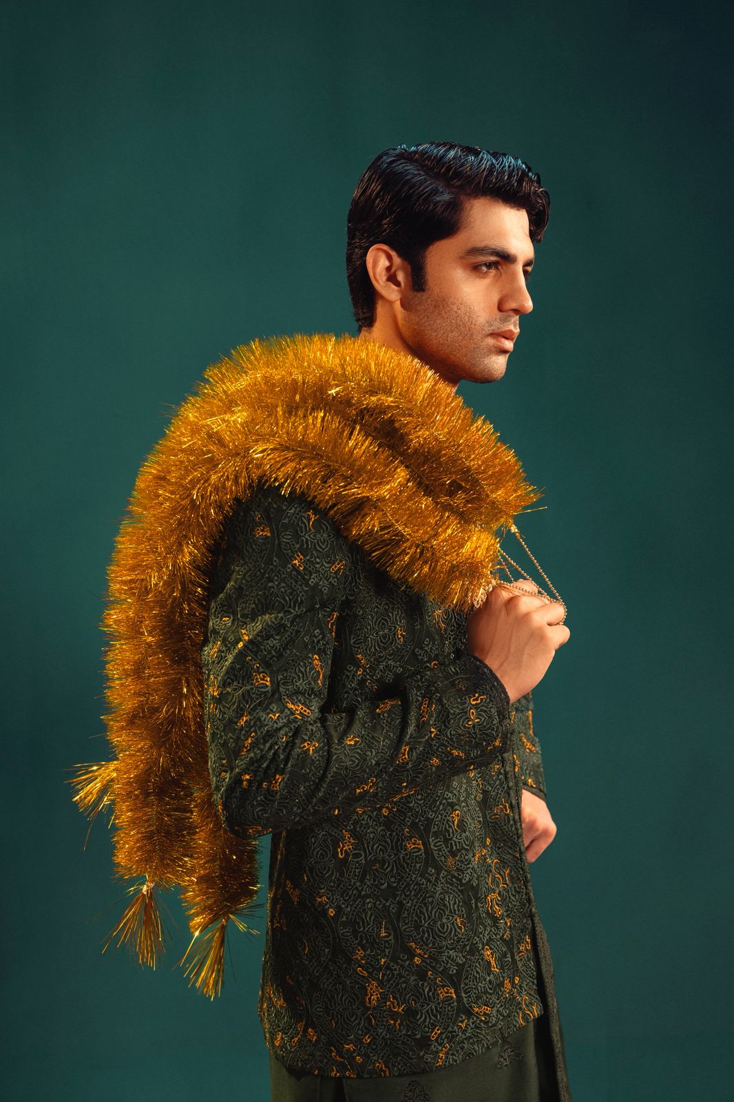 AR9043 - Ahmad Raza