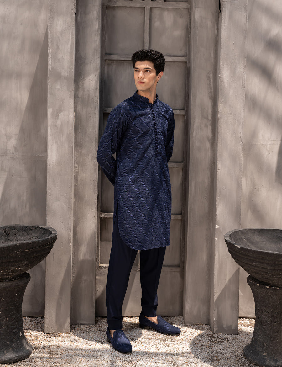 Royal Threads – Ahmad Raza