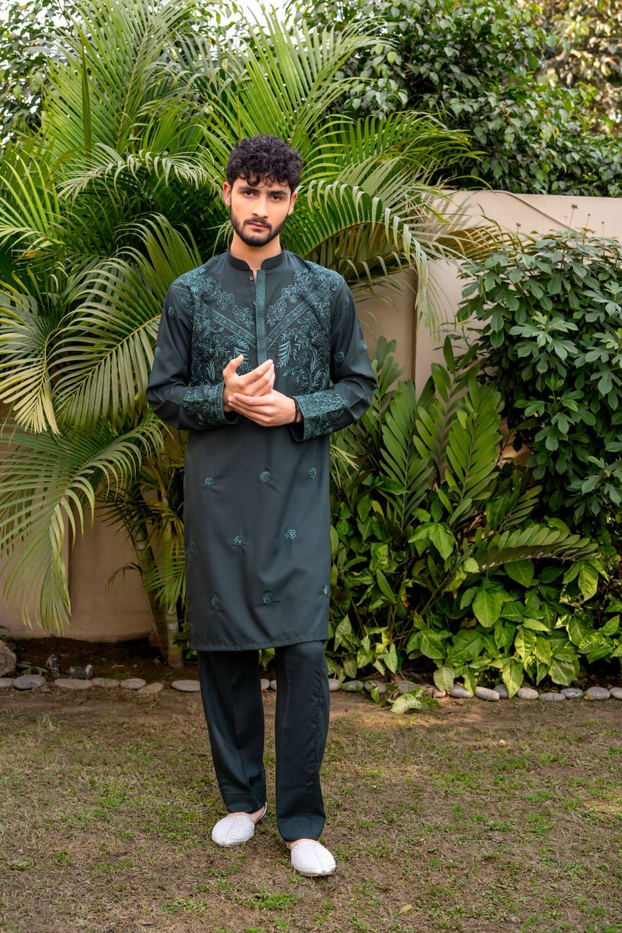 MENSWEAR – Ahmad Raza